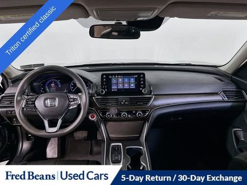 Used 2018 Honda Accord EX image 18