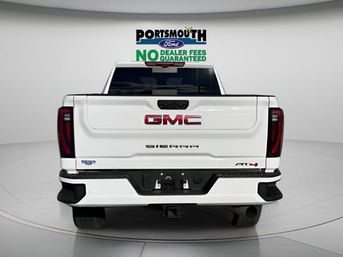 Used 2024 GMC Sierra 2500 AT4 w/ AT4 Premium Plus Package AWD/4WD image 31