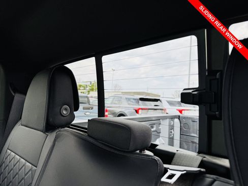 Used 2023 Chevrolet Colorado Trail Boss w/ Technology Package image 11