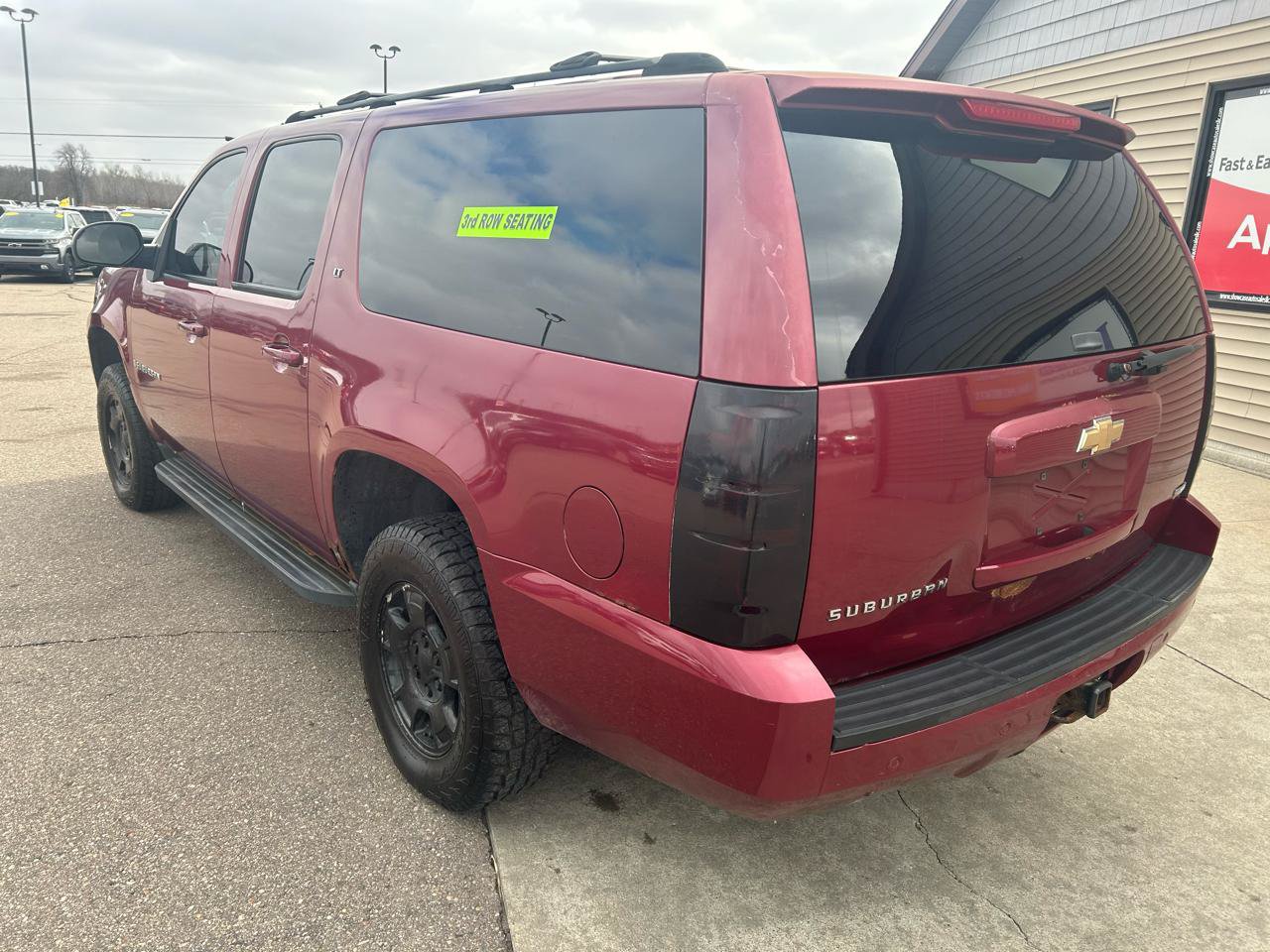 Used 2007 Chevrolet Suburban LT w/ LT Preferred Equipment Group AWD/4WD image 7