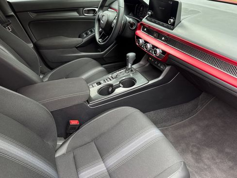 Used 2025 Honda Civic Sport image 18