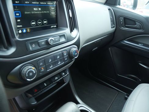 Used 2019 Chevrolet Colorado W/T w/ WT Convenience Package image 12