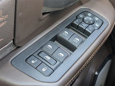 New 2026 RAM 2500 Limited image 24