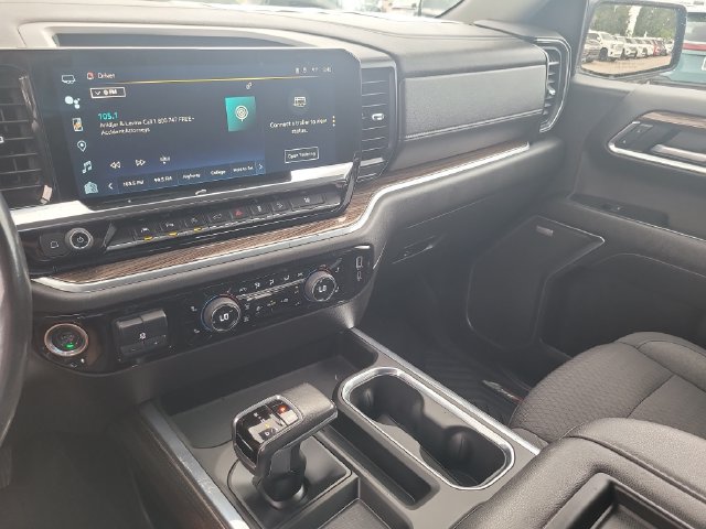 Used 2022 Chevrolet Silverado 1500 LT Trail Boss w/ Convenience Package II AWD/4WD image 22