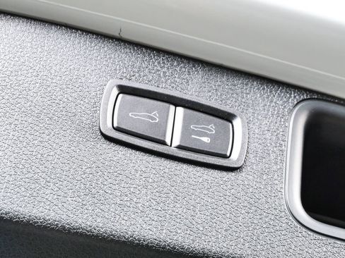 New 2026 Porsche Macan S AWD/4WD image 40