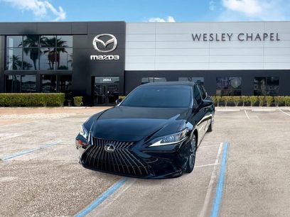 Used 2022 Lexus ES 350 w/ Accessory Package 2