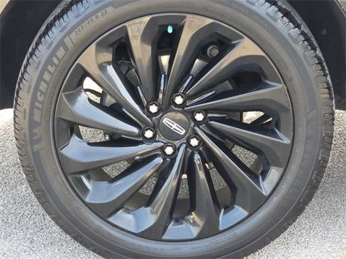 Used 2021 Lincoln Navigator Reserve image 9