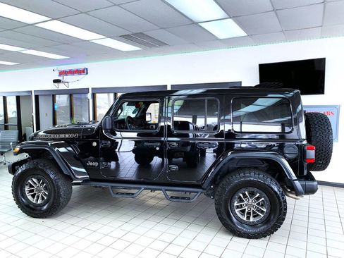 Used 2024 Jeep Wrangler Unlimited Rubicon 392 image 2