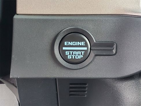 New 2025 Ford Bronco Outer Banks image 17