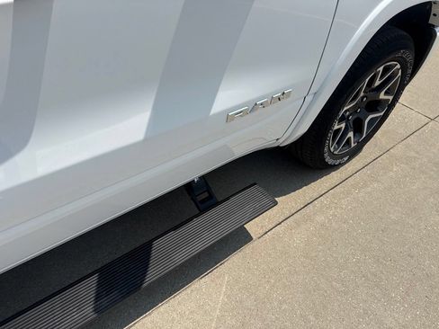 Certified 2025 RAM 1500 Laramie AWD/4WD image 12