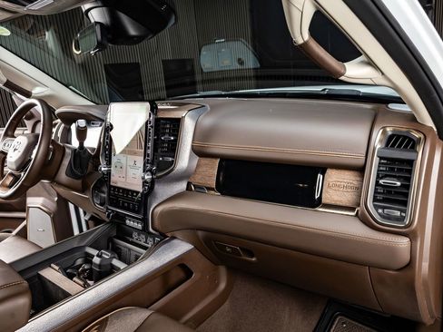 Used 2025 RAM 3500 Longhorn image 18