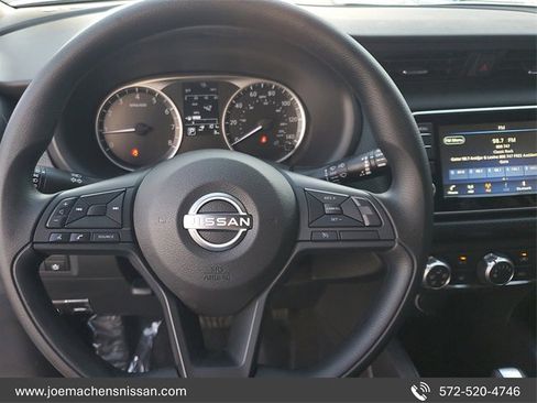 New 2025 Nissan Kicks Play S image 14