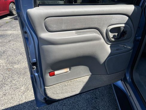 Used 1995 Chevrolet Suburban 4WD image 13