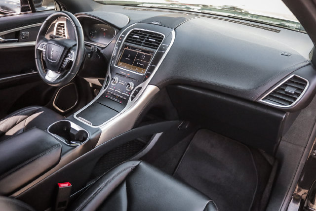 Used 2019 Lincoln Nautilus Premier AWD/4WD image 57