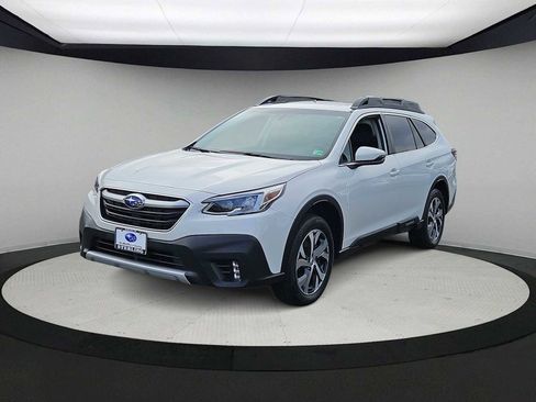 Certified 2022 Subaru Outback Limited image 4