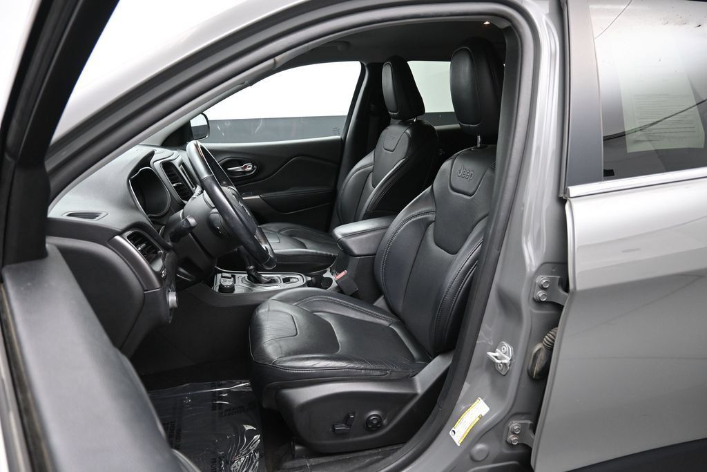 Used 2020 Jeep Cherokee Latitude Lux w/ Quick Order Package 26H Lux AWD/4WD image 22