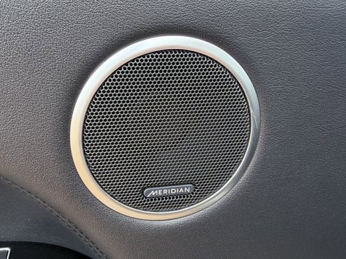 Used 2017 Land Rover Range Rover Supercharged image 16