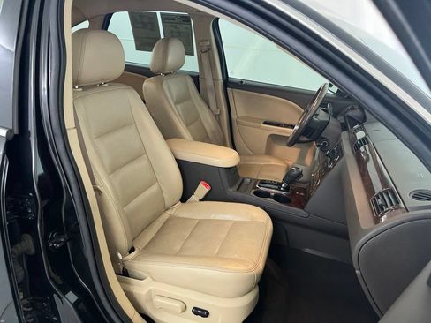 Used 2009 Ford Taurus SEL FWD image 20