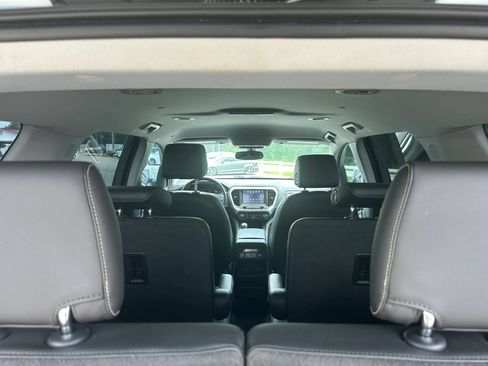 Used 2019 GMC Acadia SLT FWD image 29