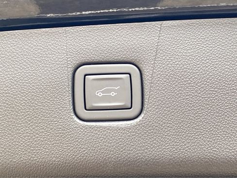 New 2024 Chevrolet Blazer LT w/ Sound & Technology Package image 32