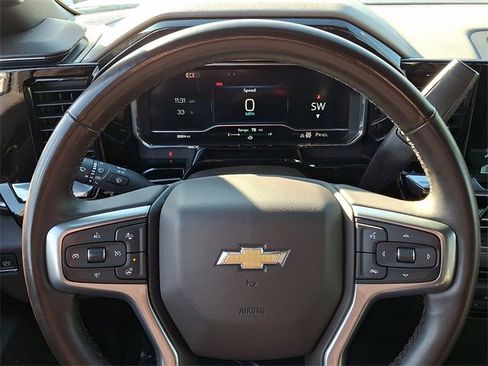 Used 2024 Chevrolet Silverado 2500 LT image 16
