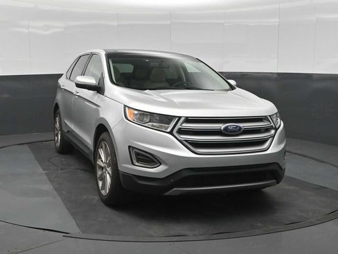 Used 2017 Ford Edge Titanium w/ Equipment Group 301A AWD/4WD image 2