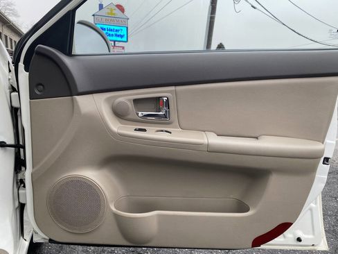 Used 2008 Kia Spectra EX image 16