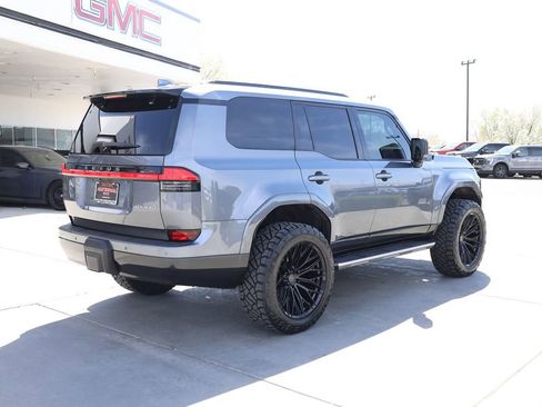 Used 2026 Lexus GX 550 w/ Accessory Package (2T) image 6