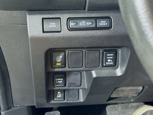 Used 2023 Nissan Frontier SV w/ SV Convenience Package RWD image 21