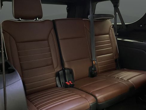 Used 2024 GMC Yukon XL Denali Ultimate AWD/4WD image 26