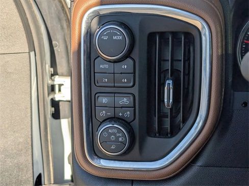Used 2020 Chevrolet Silverado 2500 High Country w/ Z71 Off-Road Package image 25