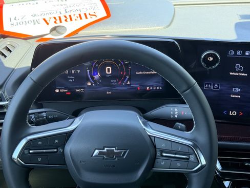 New 2026 Chevrolet Traverse Z71 w/ Driver Confidence Package AWD/4WD image 12