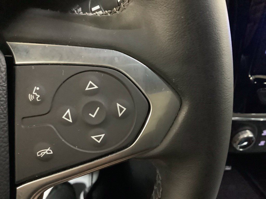 Used 2023 Chevrolet Traverse LT AWD/4WD image 29