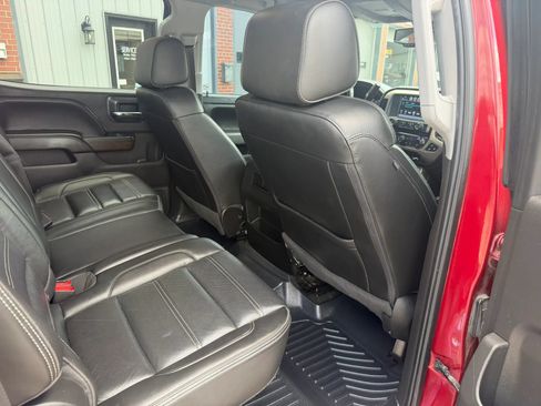 Used 2018 GMC Sierra 1500 Denali AWD/4WD image 17