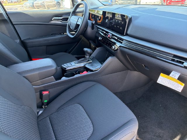 New 2027 Kia Sportage LX FWD image 22