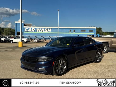 Used 2016 Dodge Charger SXT w/ Rallye Group RWD image 14
