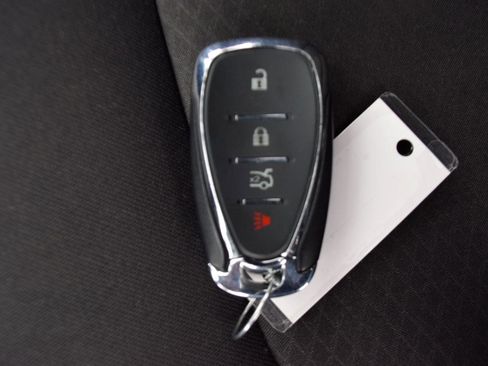 Used 2022 Chevrolet Malibu LT FWD image 27