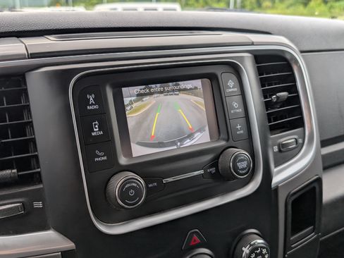 Used 2022 RAM 1500 Classic SLT RWD image 16
