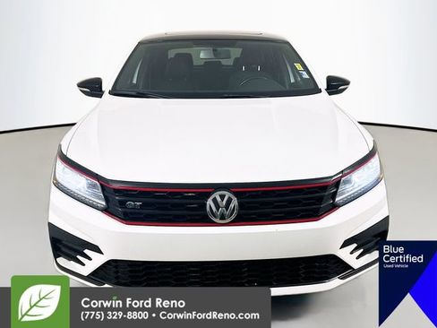 Used 2018 Volkswagen Passat 3.6 image 2