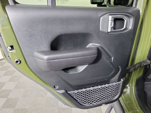 Used 2020 Jeep Wrangler Unlimited Rubicon AWD/4WD image 16