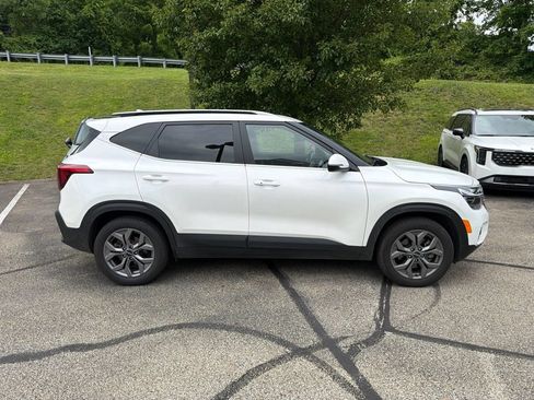 Used 2024 Kia Seltos S AWD/4WD image 6