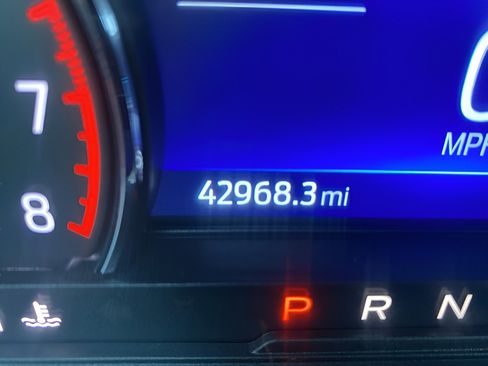 Used 2022 Ford Explorer XLT image 43