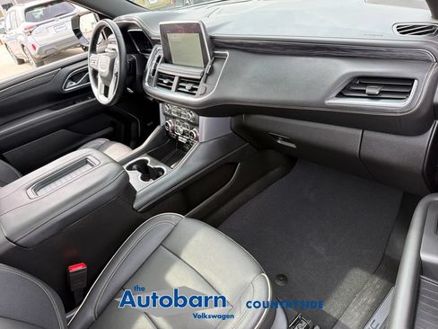 Used 2023 GMC Yukon XL SLT AWD/4WD image 30