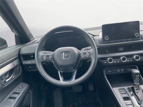Used 2024 Honda CR-V Sport image 12