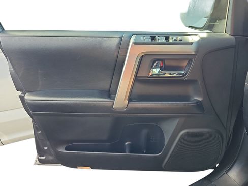 Used 2019 Toyota 4Runner SR5 RWD image 23