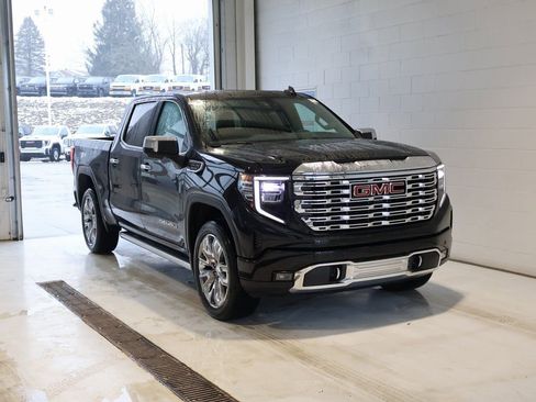New 2025 GMC Sierra 1500 Denali w/ Denali Reserve Package image 2