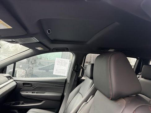 Used 2025 Honda Odyssey Sport-L image 7