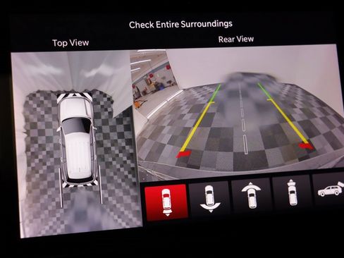 Used 2025 Jeep Grand Cherokee Summit image 10