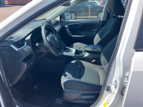 Used 2025 Toyota RAV4 LE AWD/4WD image 6