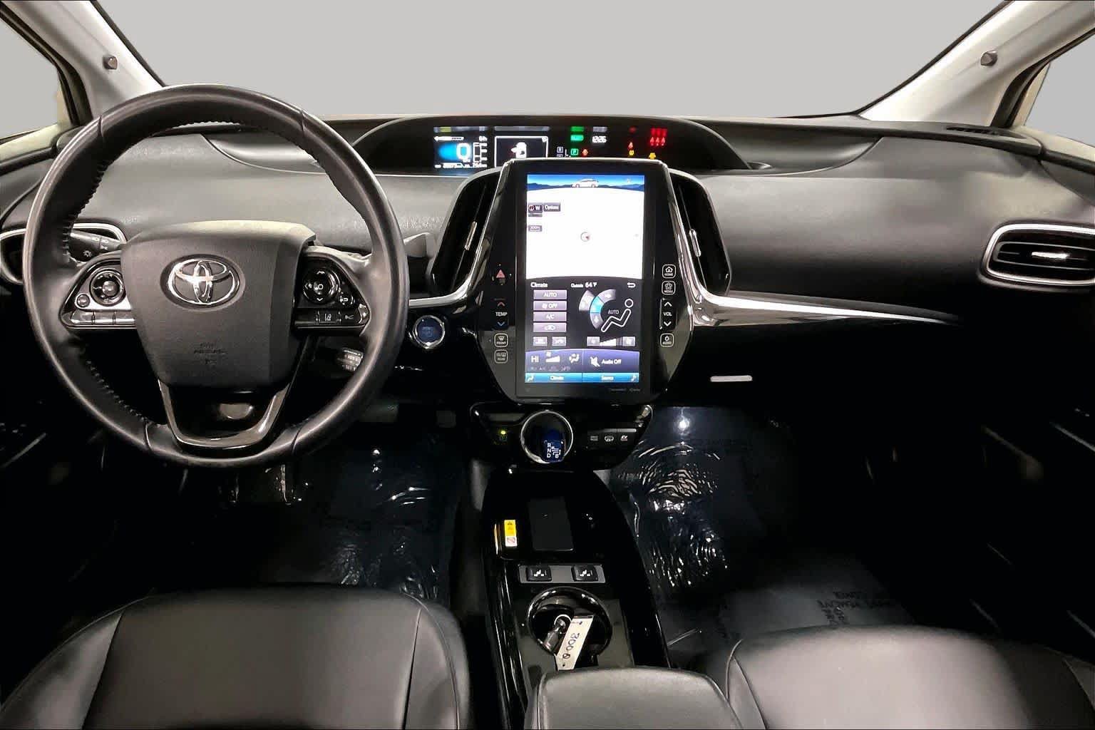 Used 2020 Toyota Prius Prime XLE FWD image 15